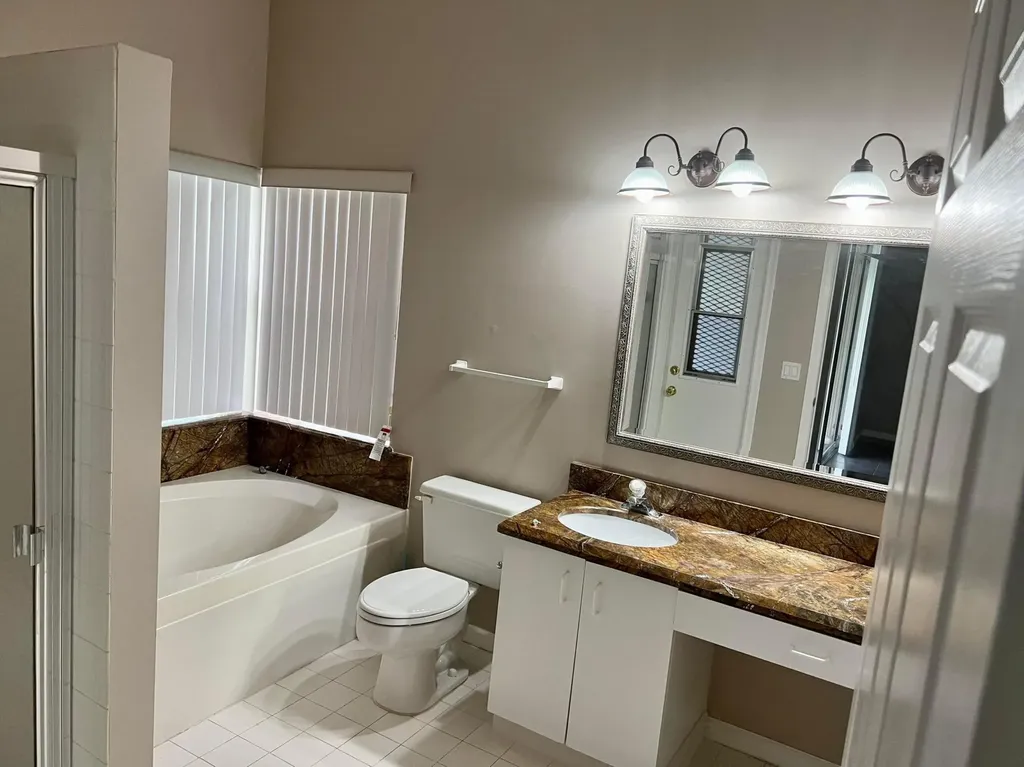 6365 Lansdowne Circle Boynton Beach FL 33472