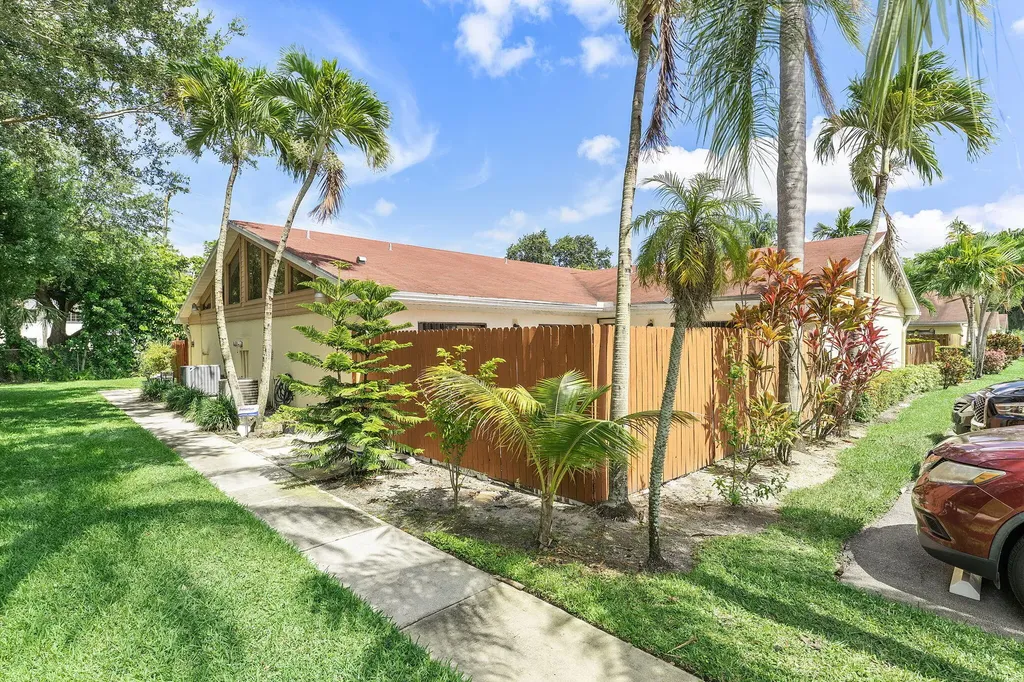 4353 Woodstock Drive West Palm Beach FL 33409