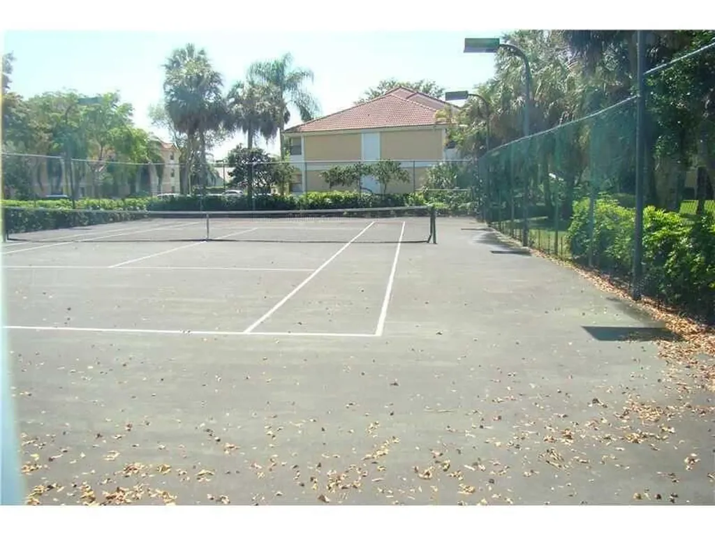5721 Riverside Drive Coral Springs FL 33067