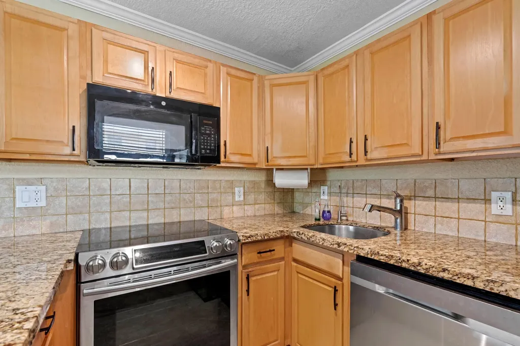 309 NE 16th Street Fort Lauderdale FL 33304
