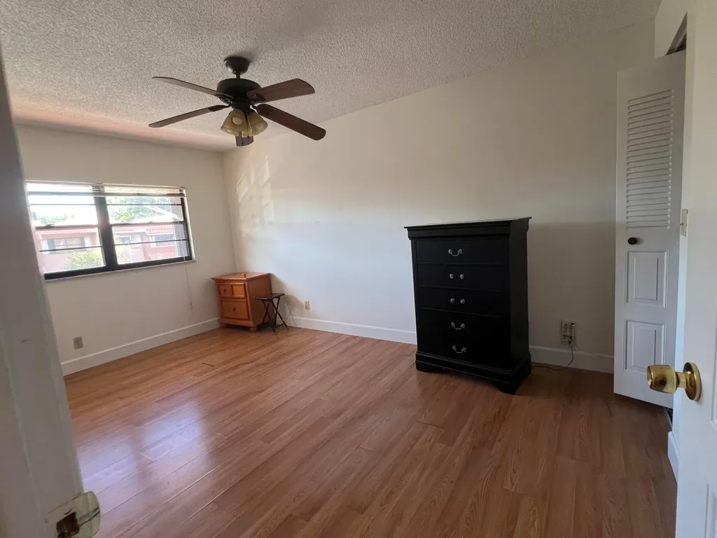 27 Matador Lane Davie FL 33324