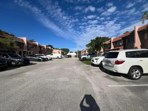 27 Matador Lane Davie FL 33324