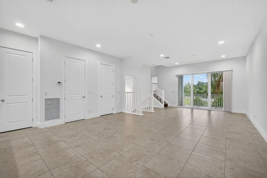 7089 Edison Place Palm Beach Gardens FL 33418