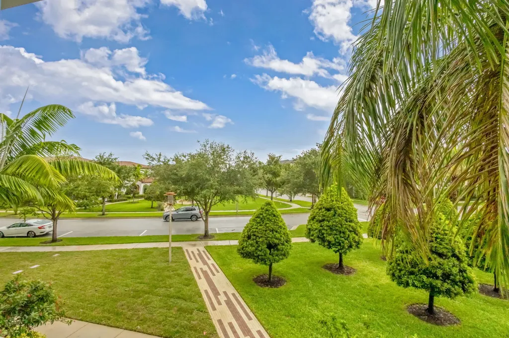 7089 Edison Place Palm Beach Gardens FL 33418