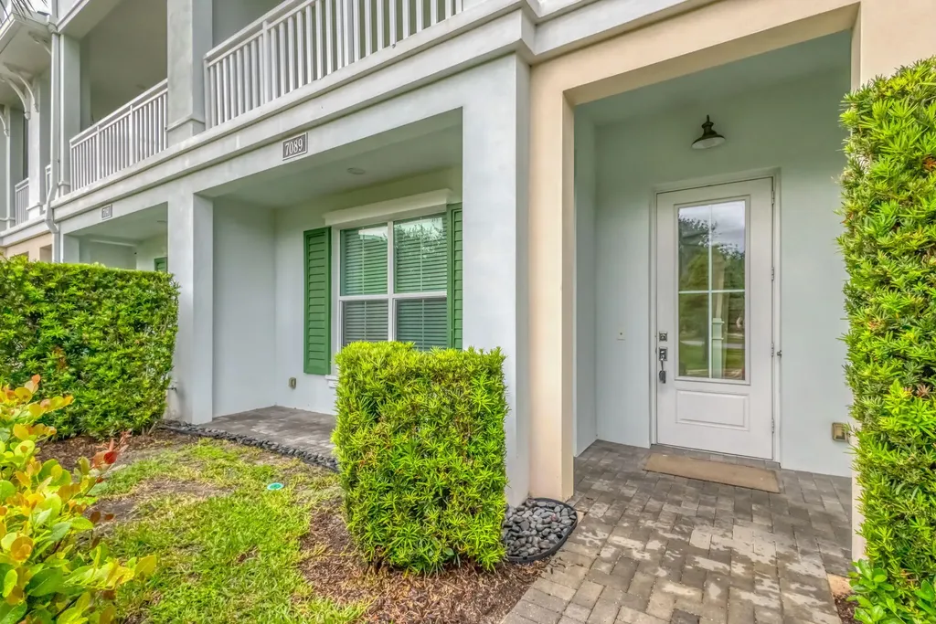 7089 Edison Place Palm Beach Gardens FL 33418