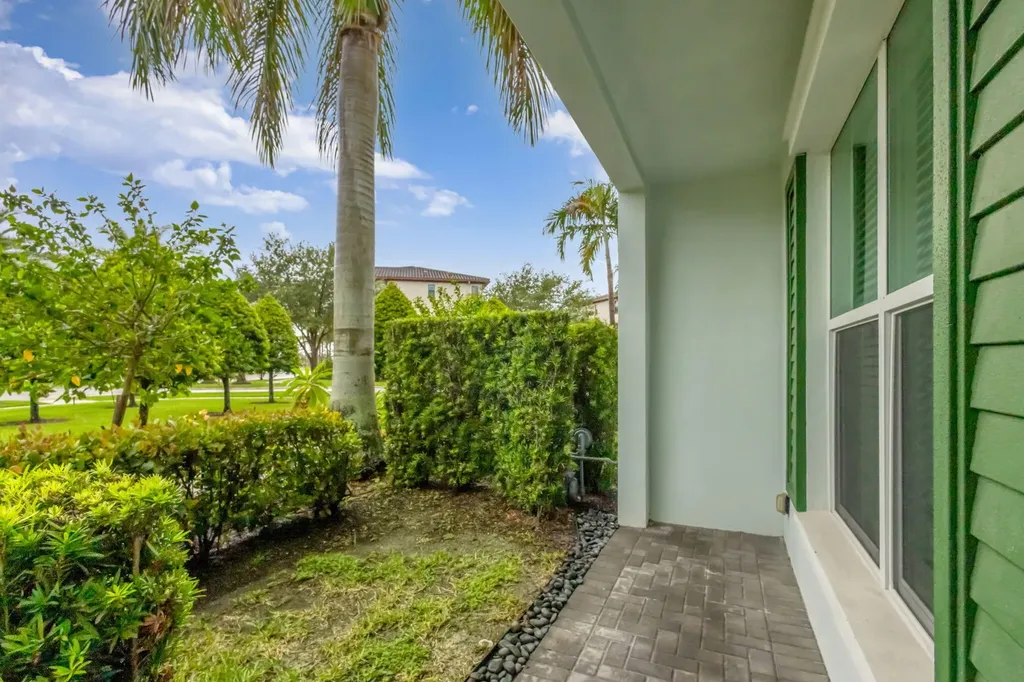 7089 Edison Place Palm Beach Gardens FL 33418