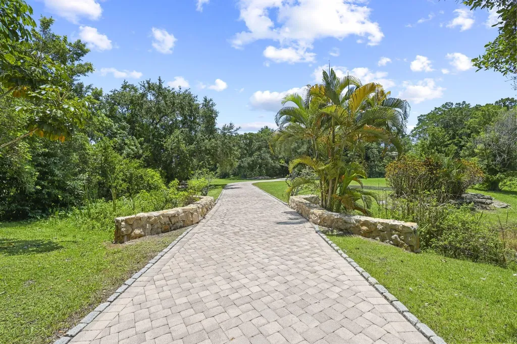 6001 Le Lac Road Boca Raton FL 33496