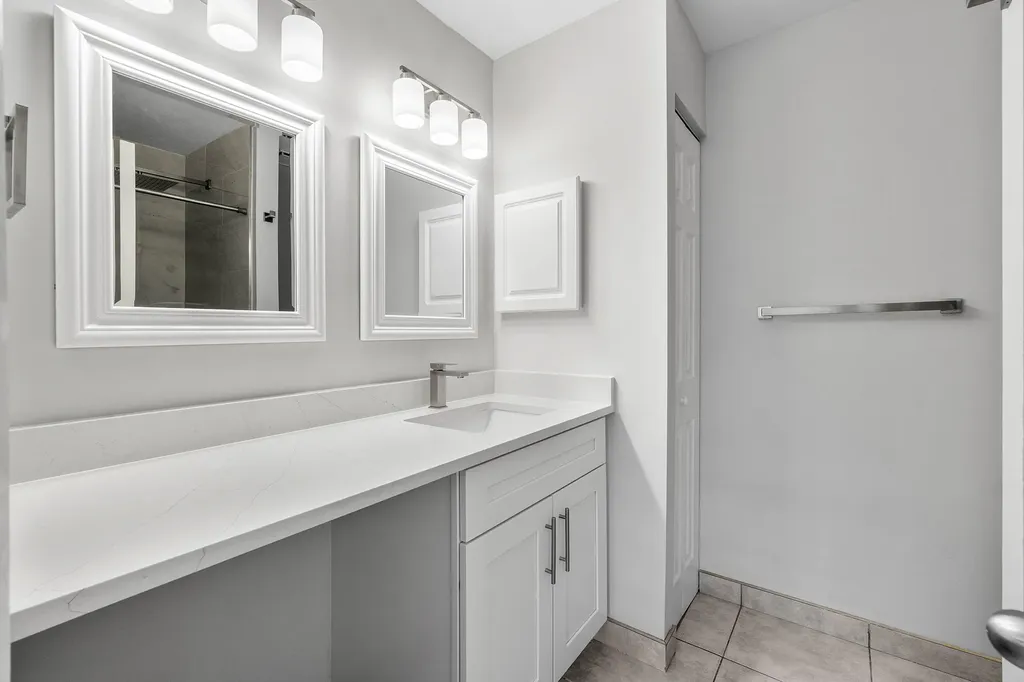 5162 Tennis Lane Delray Beach FL 33484