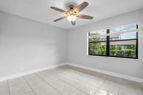 5162 Tennis Lane Delray Beach FL 33484