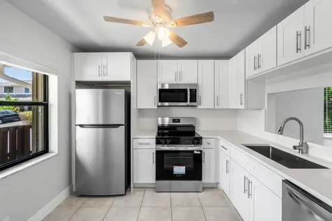 5162 Tennis Lane Delray Beach FL 33484