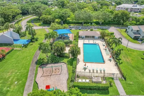 5162 Tennis Lane Delray Beach FL 33484