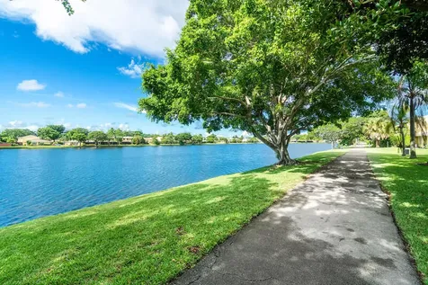 5162 Tennis Lane Delray Beach FL 33484