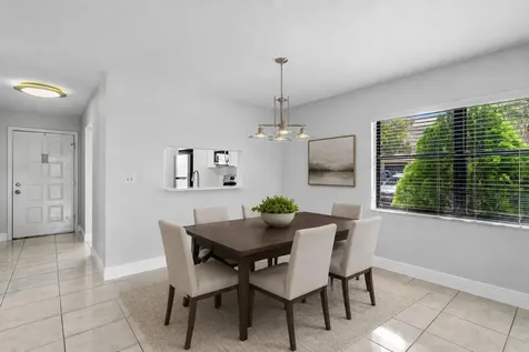 5162 Tennis Lane Delray Beach FL 33484