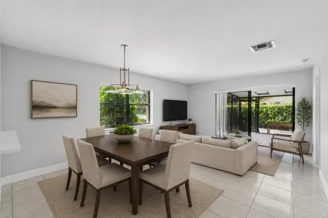 5162 Tennis Lane Delray Beach FL 33484