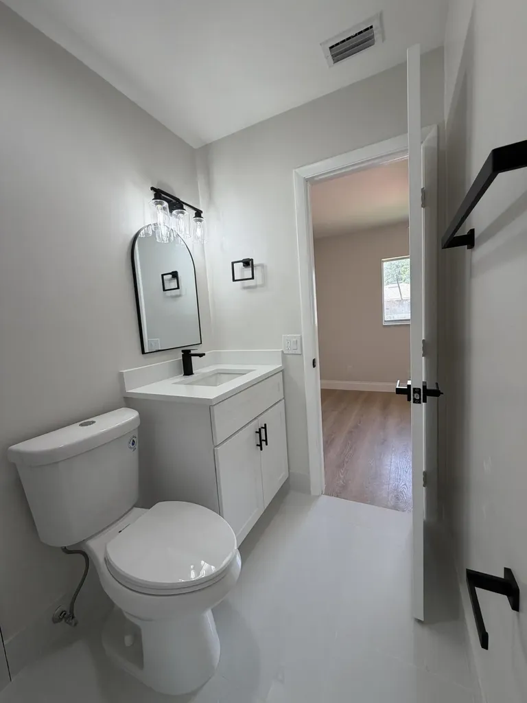18720 Schooner Drive Boca Raton FL 33496