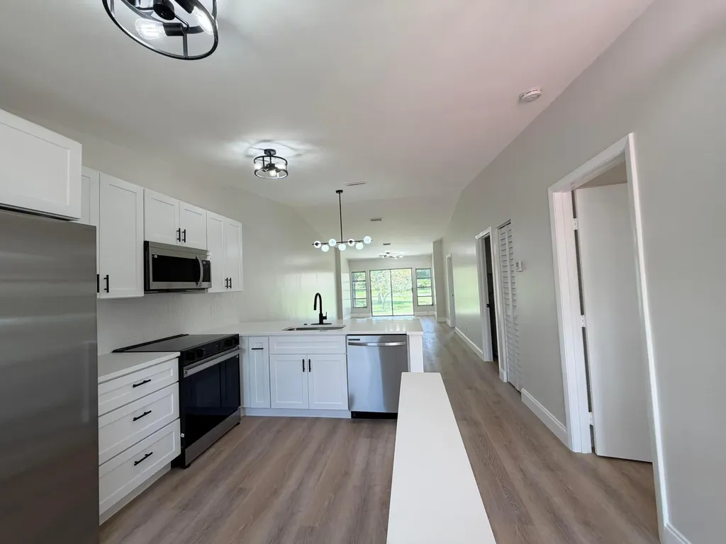 18720 Schooner Drive Boca Raton FL 33496