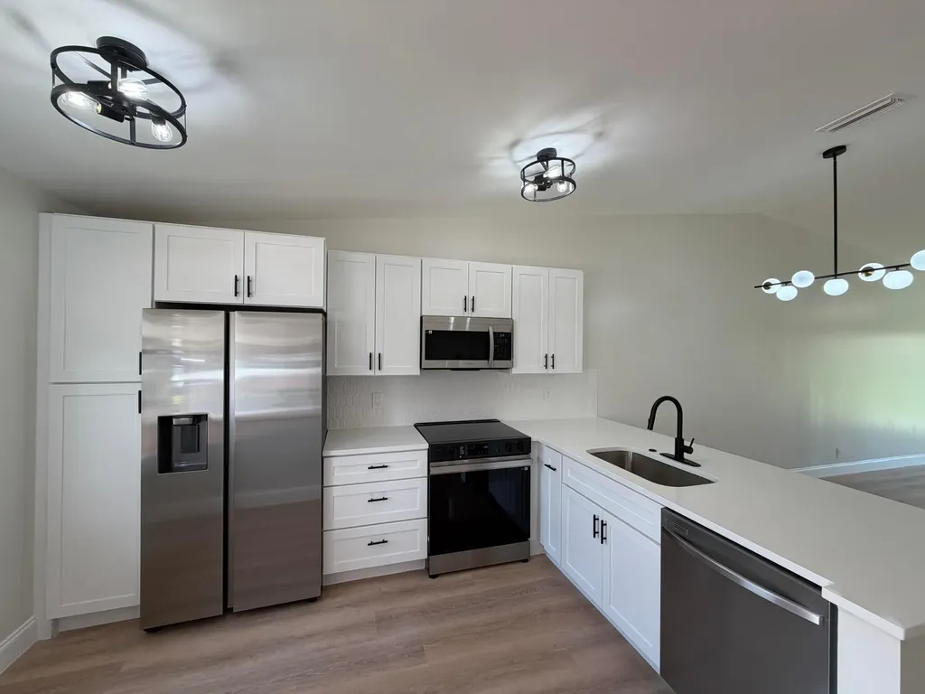 18720 Schooner Drive Boca Raton FL 33496