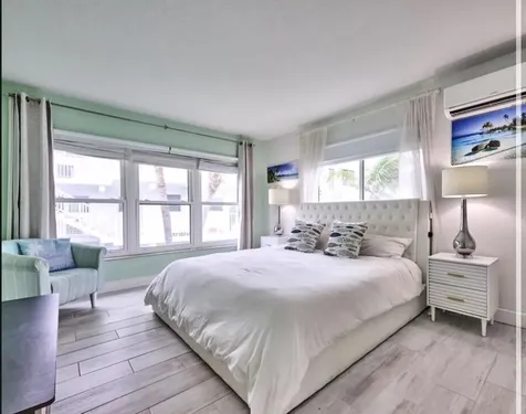 1043 Hillsboro Hillsboro Beach FL 33062