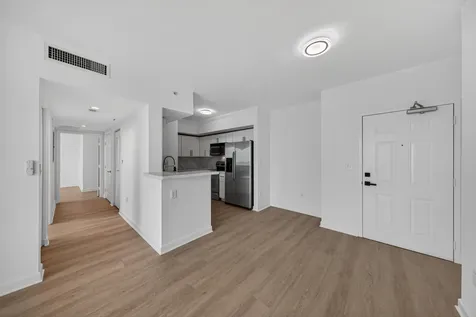 1723 SW 2nd Avenue Miami FL 33129