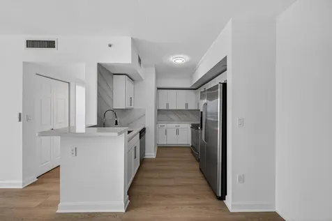 1723 SW 2nd Avenue Miami FL 33129
