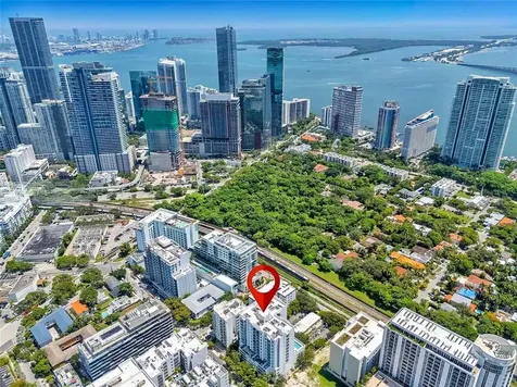 1723 SW 2nd Avenue Miami FL 33129