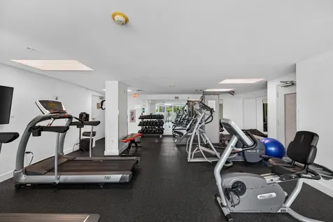 1723 SW 2nd Avenue Miami FL 33129