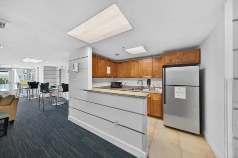 1723 SW 2nd Avenue Miami FL 33129