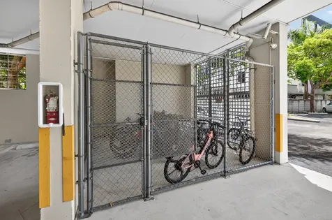 1723 SW 2nd Avenue Miami FL 33129