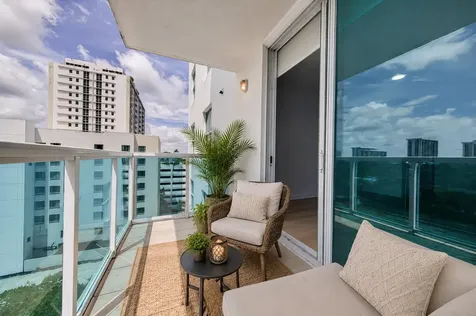 1723 SW 2nd Avenue Miami FL 33129