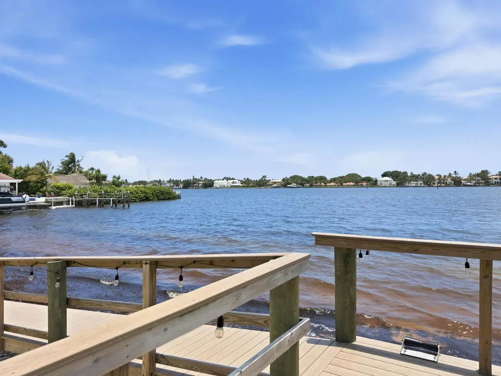 107 Ocean Cay Way Hypoluxo FL 33462