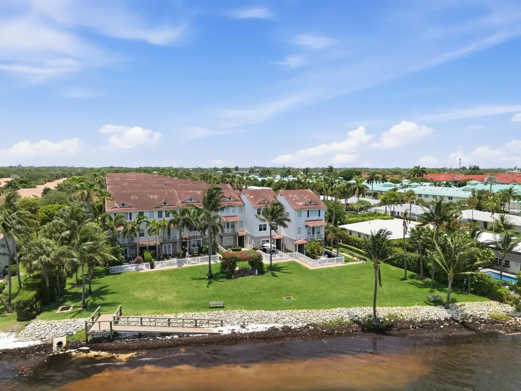 107 Ocean Cay Way Hypoluxo FL 33462