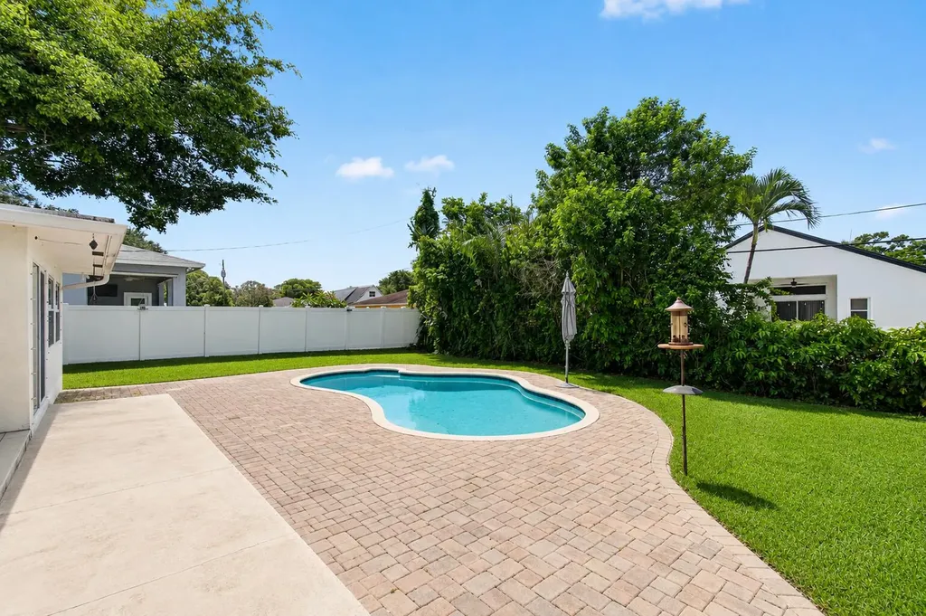 5442 Sunrise Boulevard Delray Beach FL 33484