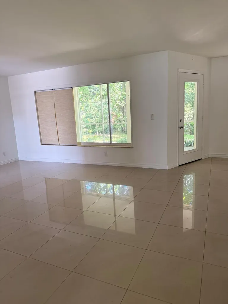 815 West Boynton Beach Boulevard Boynton Beach FL 33426