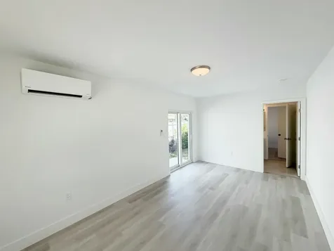 1135 NW 127th Street North Miami FL 33168