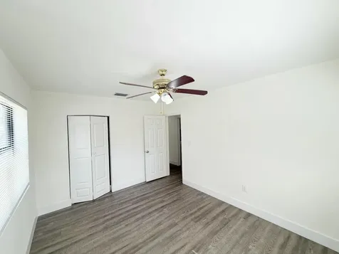 1135 NW 127th Street North Miami FL 33168