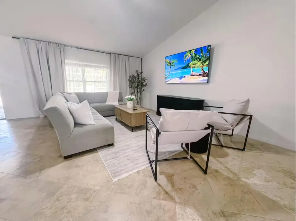 2473 SE Sidonia Street Port St Lucie FL 34952
