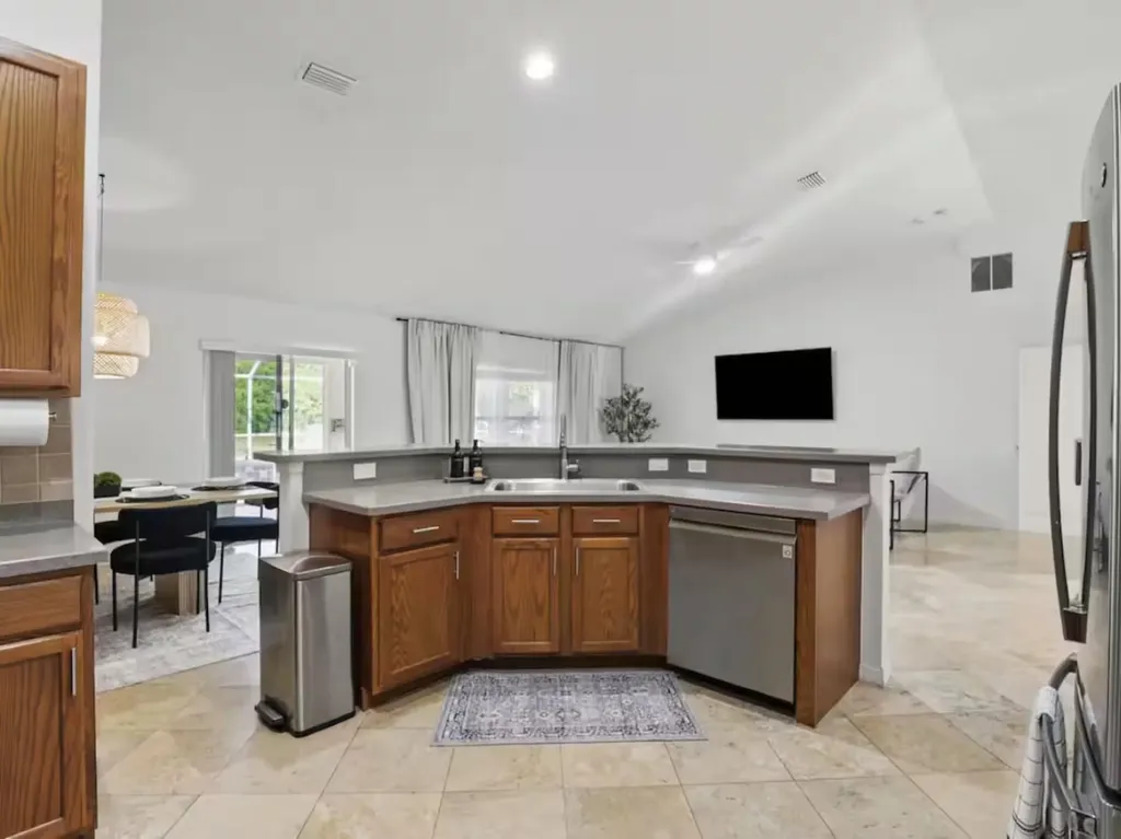 2473 SE Sidonia Street Port St Lucie FL 34952
