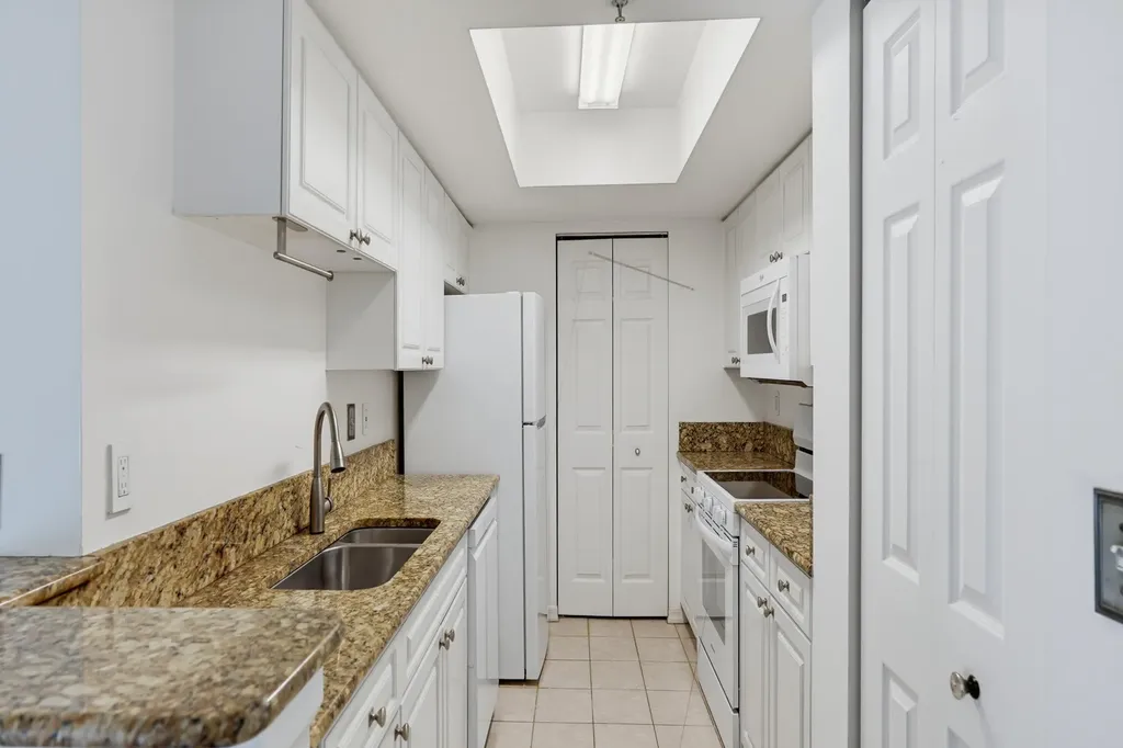 400 N Crestwood Court Court N Royal Palm Beach FL 33411