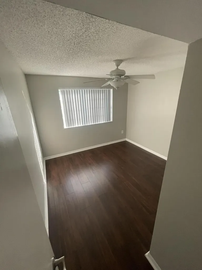 400 N Crestwood Court Court N Royal Palm Beach FL 33411