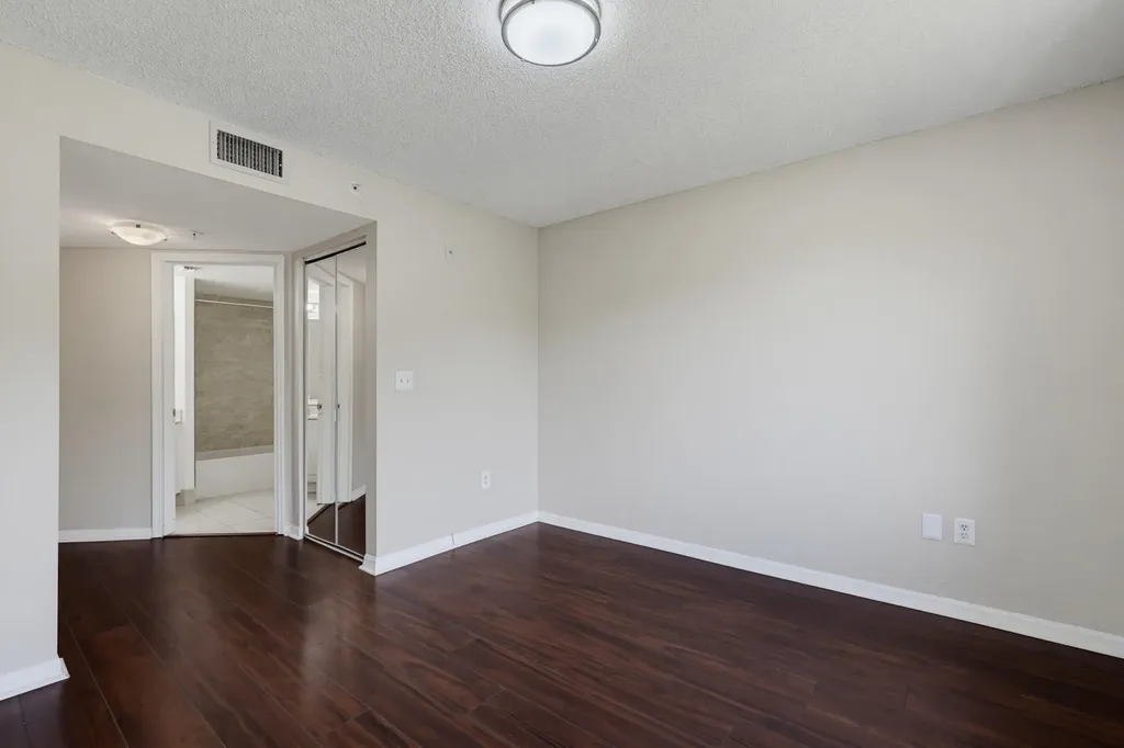 400 N Crestwood Court Court N Royal Palm Beach FL 33411