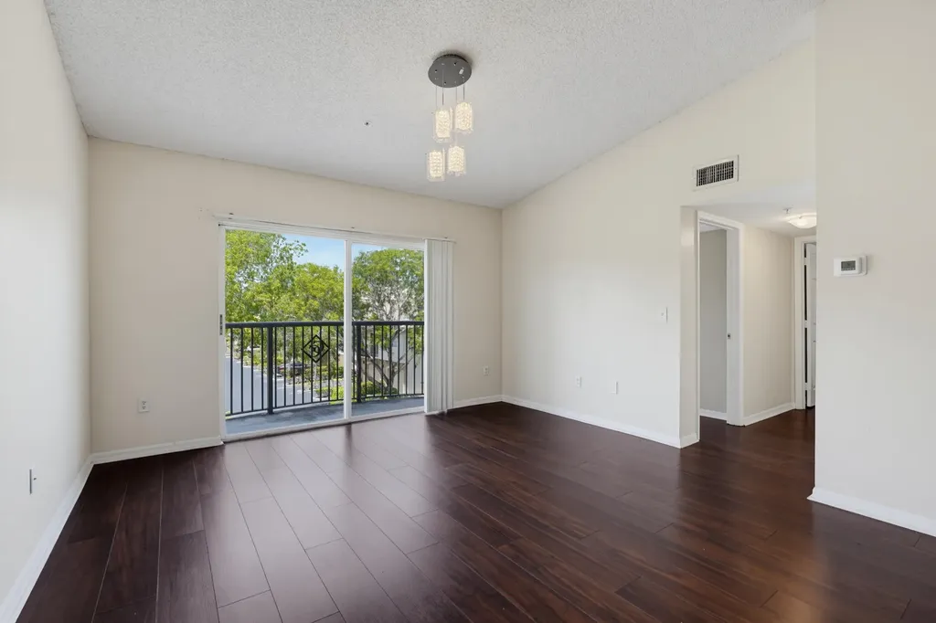 400 N Crestwood Court Court N Royal Palm Beach FL 33411