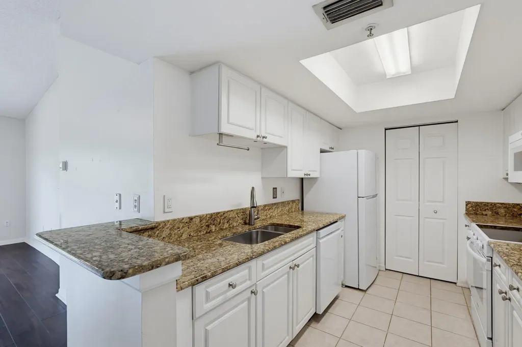 400 N Crestwood Court Court N Royal Palm Beach FL 33411