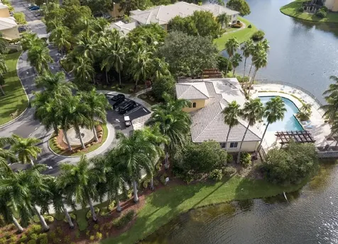 400 N Crestwood Court Court N Royal Palm Beach FL 33411