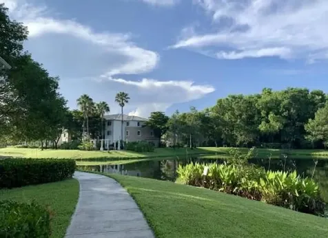 400 N Crestwood Court Court N Royal Palm Beach FL 33411
