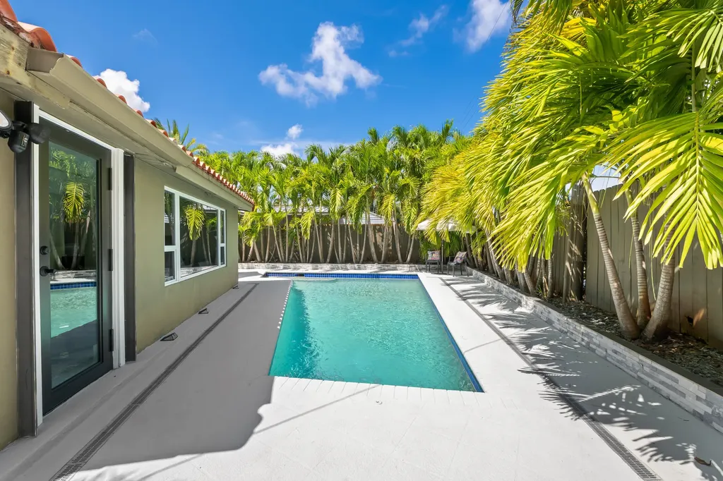 5210 NE 17th Terrace Fort Lauderdale FL 33334