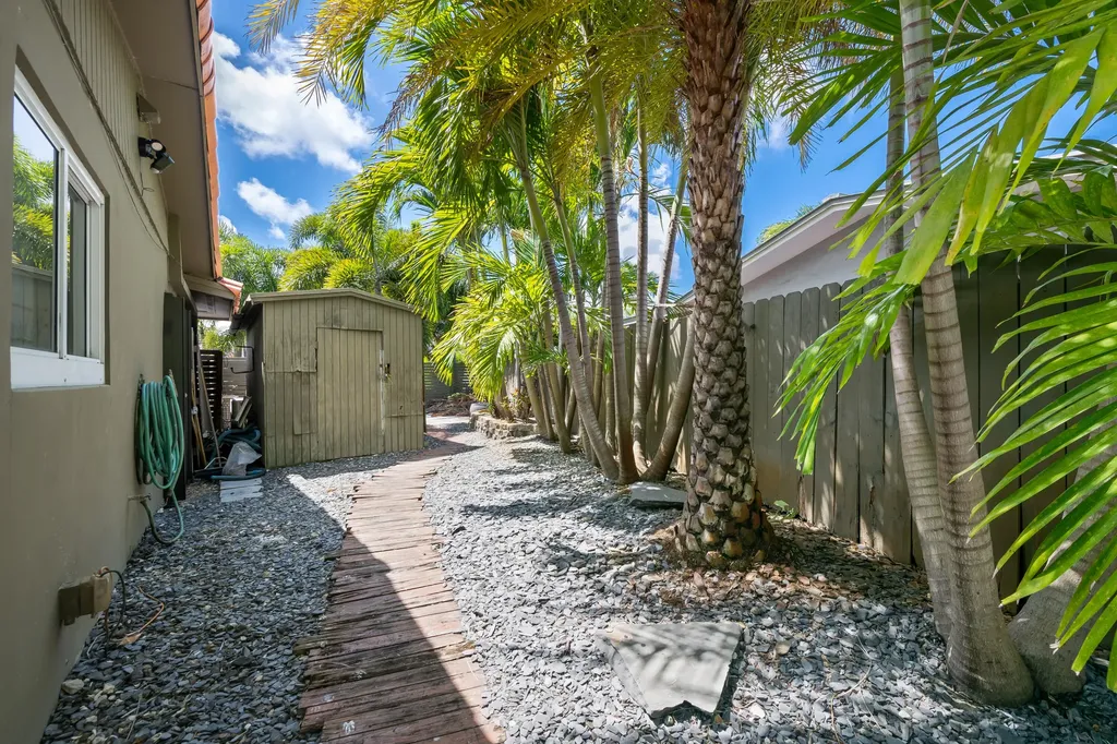 5210 NE 17th Terrace Fort Lauderdale FL 33334
