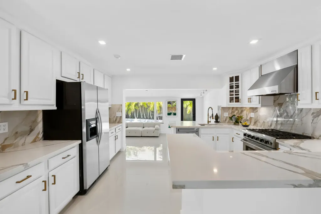5210 NE 17th Terrace Fort Lauderdale FL 33334