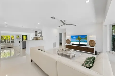 5210 NE 17th Terrace Fort Lauderdale FL 33334