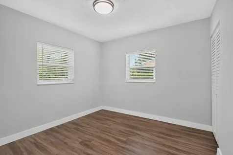 540 NE 61st Court Oakland Park FL 33334