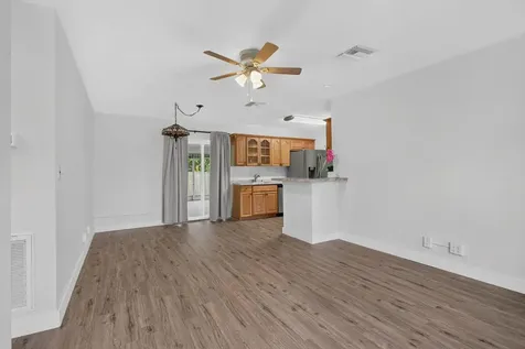 540 NE 61st Court Oakland Park FL 33334